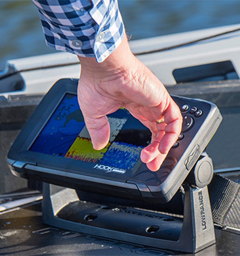 https://www.lowrance.com/globalassets/lowrance/products/by-series/hook-reveal/hpdp/easiest-to-use-mob.jpg?w=768&h=960&mode=max&scale=both